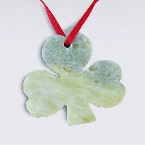 🍀 Connemara Marble Ireland Shamrock pendant? - Picture 2 of 8